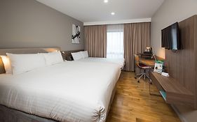 Holiday Inn London West By Ihg